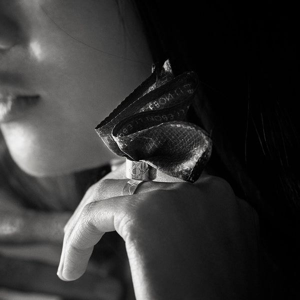 SILVER SILK RING