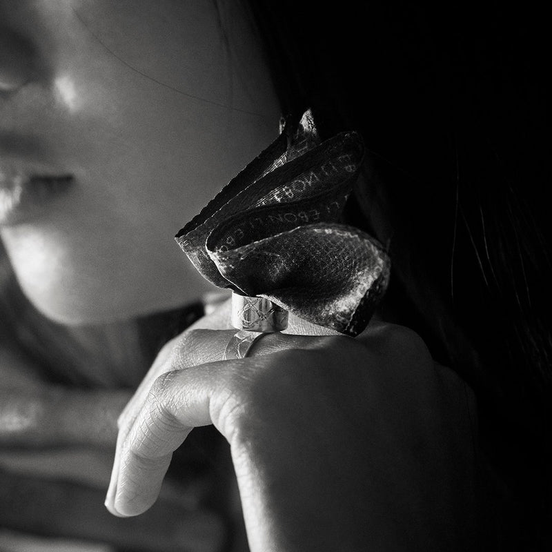SILVER SILK RING